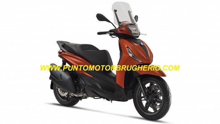 NEW PIAGGIO BEVERLY 300 - 400 2021 EURO5 NEW PIAGGIO BEVERLY 300 - 400 EURO 5 PIAGGIO BEVERLY PUNTO MOTOR BRUGHERIO